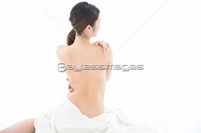 ヌード女性の後ろ姿 ストックフォトの定額制ペイレスイメージズ