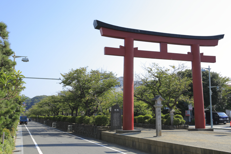 鶴岡八幡宮二の鳥居 商用利用可能な写真素材 イラスト素材ならストックフォトの定額制ペイレスイメージズ