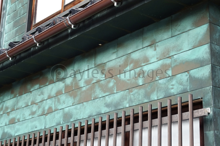 住宅の銅板壁の緑青 商用利用可能な写真素材 イラスト素材ならストックフォトの定額制ペイレスイメージズ