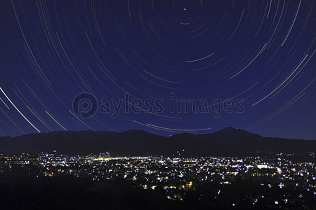 秦野市夜景と星景 ストックフォトの定額制ペイレスイメージズ