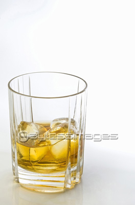 ウイスキーの写真 イラスト素材 Gf ペイレスイメージズ