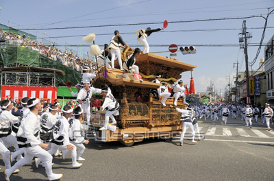 岸和田だんじり祭 ストックフォトの定額制ペイレスイメージズ