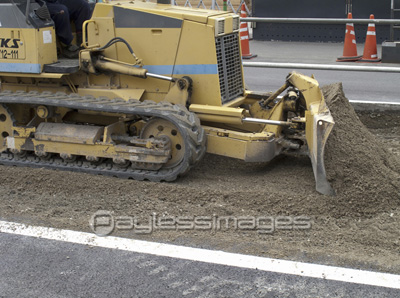 道路工事車両 商用利用可能な写真素材 イラスト素材ならストックフォトの定額制ペイレスイメージズ