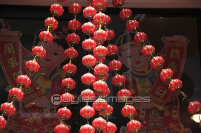 神戸中華街の飾り ストックフォトの定額制ペイレスイメージズ