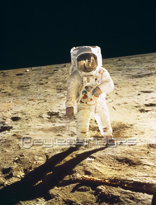 月面着陸 商用利用可能な写真素材 イラスト素材ならストックフォトの定額制ペイレスイメージズ