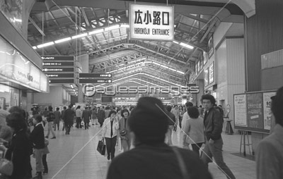 上野 国鉄上野駅 広小路口 ストックフォトの定額制ペイレスイメージズ