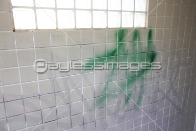 トイレの壁の落書き ストックフォトの定額制ペイレスイメージズ