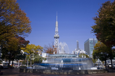 名古屋テレビ塔と噴水 商用利用可能な写真素材 イラスト素材ならストックフォトの定額制ペイレスイメージズ