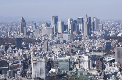 東京新宿の景色 商用利用可能な写真素材 イラスト素材ならストックフォトの定額制ペイレスイメージズ