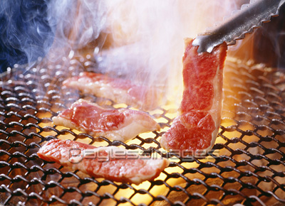 焼き肉の写真 イラスト素材 写真素材 ストックフォトの定額制ペイレスイメージズ