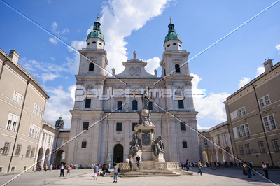 オーストリア ザルツブルク大聖堂 ストックフォトの定額制ペイレスイメージズ