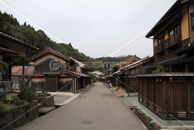 冬の石見銀山の大森地区の街並み ストックフォトの定額制ペイレスイメージズ