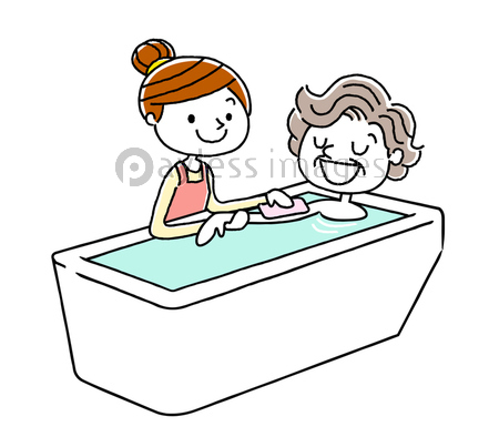 シニア女性の入浴を手伝う若い女性 ストックフォトの定額制ペイレスイメージズ