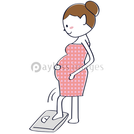 風呂上りの体重測定の妊娠中の女性 マタニティ 商用利用可能な写真素材 イラスト素材ならストックフォトの定額制ペイレスイメージズ