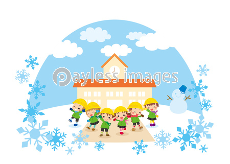 雪の積もった幼稚園の前で微笑む可愛い幼稚園キッズグループのイラスト 商用利用可能な写真素材 イラスト素材ならストックフォトの定額制ペイレスイメージズ